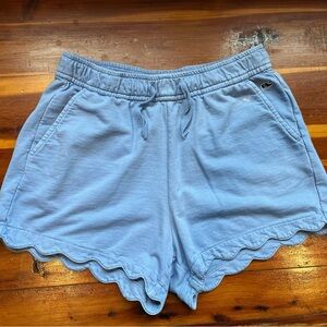 Vineyard Vines girls L shorts